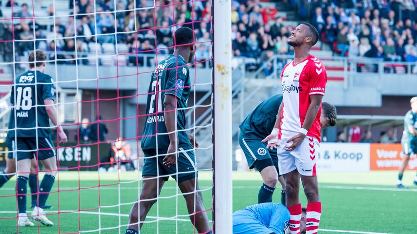 Steijn leidt Twente naar winst en derde plek, Groningen niet langs Emmen