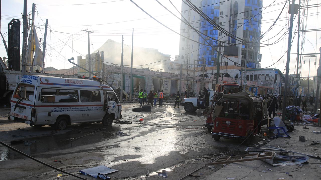 Zeker 100 doden en 300 gewonden door aanslag met autobommen in Mogadishu