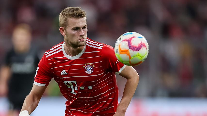 De Ligt moet rentree bij Bayern uitstellen, Memphis weer niet in selectie Barça