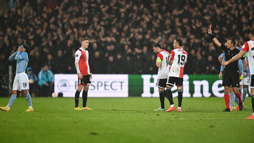 Feyenoord overwintert in Europa League na thuiszege op Lazio in bizarre groep