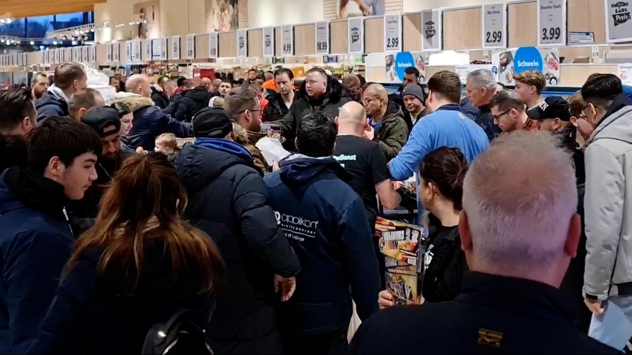 'Extreem druk' in vuurwerkwinkels ondanks verbod in veel gemeenten