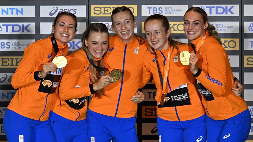 De Estafetteploeg Geniet na Perfecte WK-Finale: 'Laatste Stuk van Femke was Briljant'