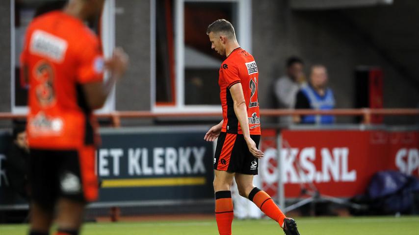 Feyenoord-verdediger Nieuwkoop geschorst voor twee duels na rode kaart tegen Fortuna