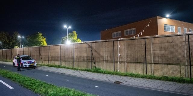 Hoe anderen ontsnapten uit de gevangenis: onder de muur door of eroverheen