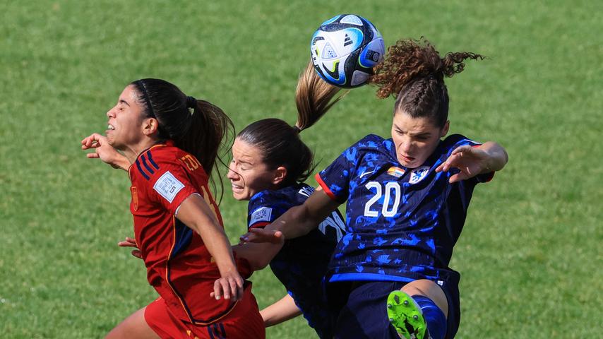 Spanje voert voorsprong uit tegen Zwak Oranje, stand nog wel 0-0 | WK voetbal 2023