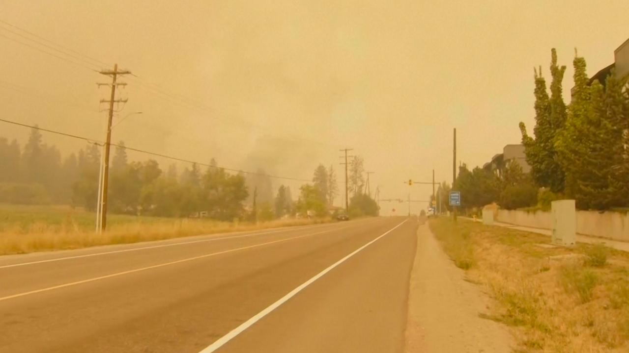 West-Canada in Noodweerstand vanwege Bosbranden, Tienduizenden Evacuaties