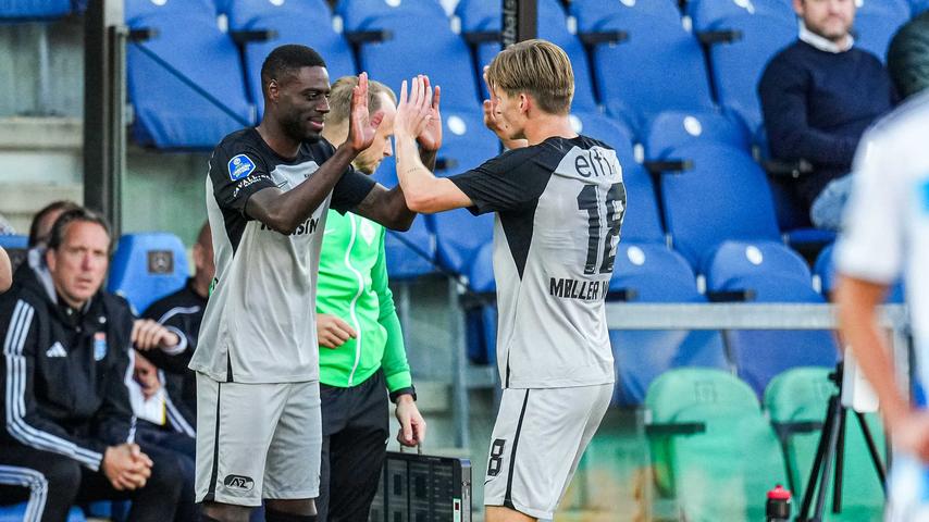 AZ wint vijfde Eredivisie-duel van seizoen bij rentree Martins Indi in Zwolle