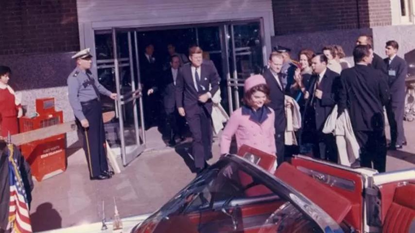 Hoeveel schutters waren er bij de aanslag op JFK?