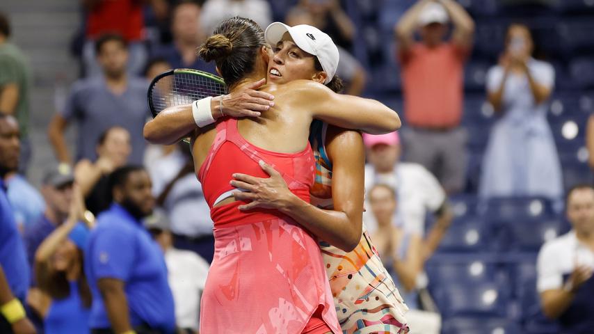 Toptalent Gauff bereikt US Open-finale, Sabalenka voorkomt Amerikaans duel