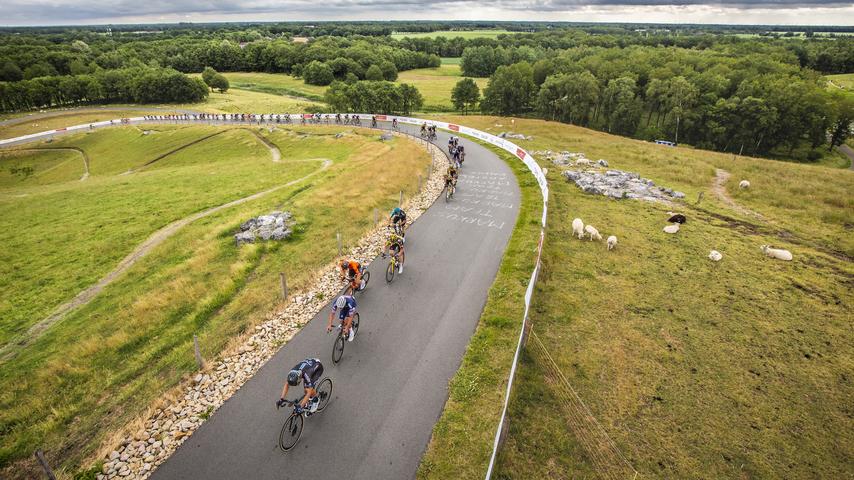 Wie volgt Wiebes en Jakobsen op als EK-wegrittens op Drentse vuilnisbelt?