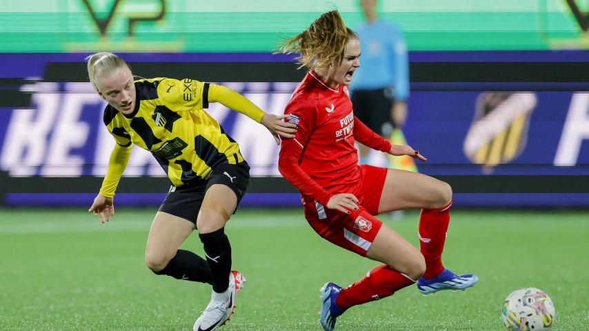 Ajax Vrouwen schieten naar de Champions League dankzij een doelpunt van Leuchter, FC Twente speelt gelijk