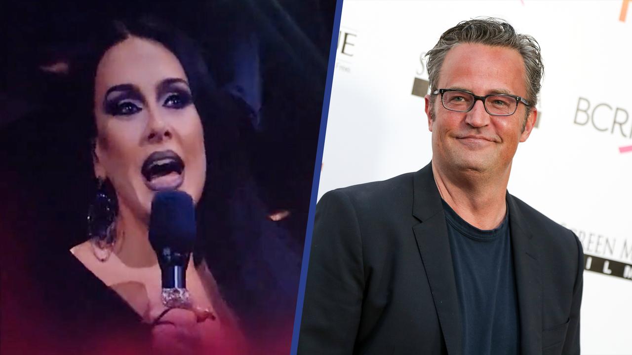 Bloemengeschenken ter nagedachtenis aan overleden acteur Matthew Perry bij ‘Friends-huis’ en woning