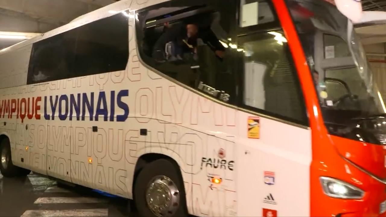 Lyon-trainer Grosso gewond na bekogeling spelersbus, duel in Marseille afgelast