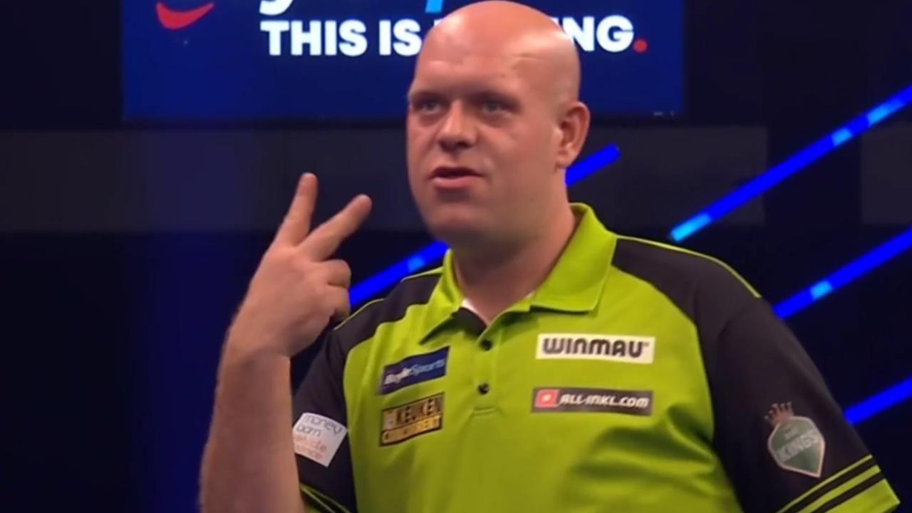 Michael van Gerwen mist twee kansen op historische negendarters en is uitgeschakeld bij World Grand Prix