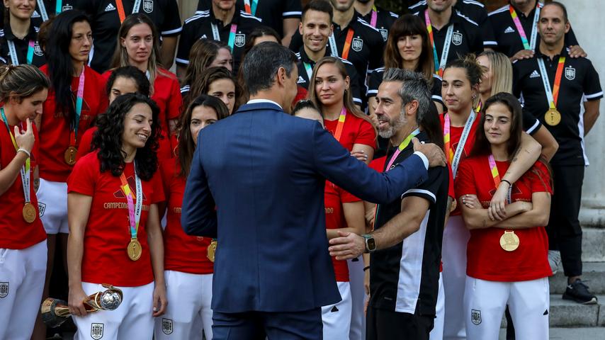 Vilda vindt maand na ontslag bij Spaanse voetbalsters nieuwe baan