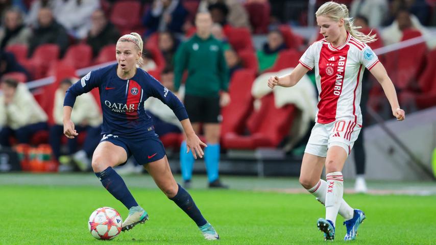 Ajax Vrouwen verrast PSG in ArenA met winst in openingswedstrijd Champions League