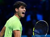 Djokovic verslaat Alcaraz en bereikt finale ATP Finals voor revanche tegen Sinner