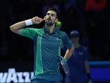 Djokovic wint zevende ATP Finals-titel door Sinner te verslaan en Federer achter zich te laten