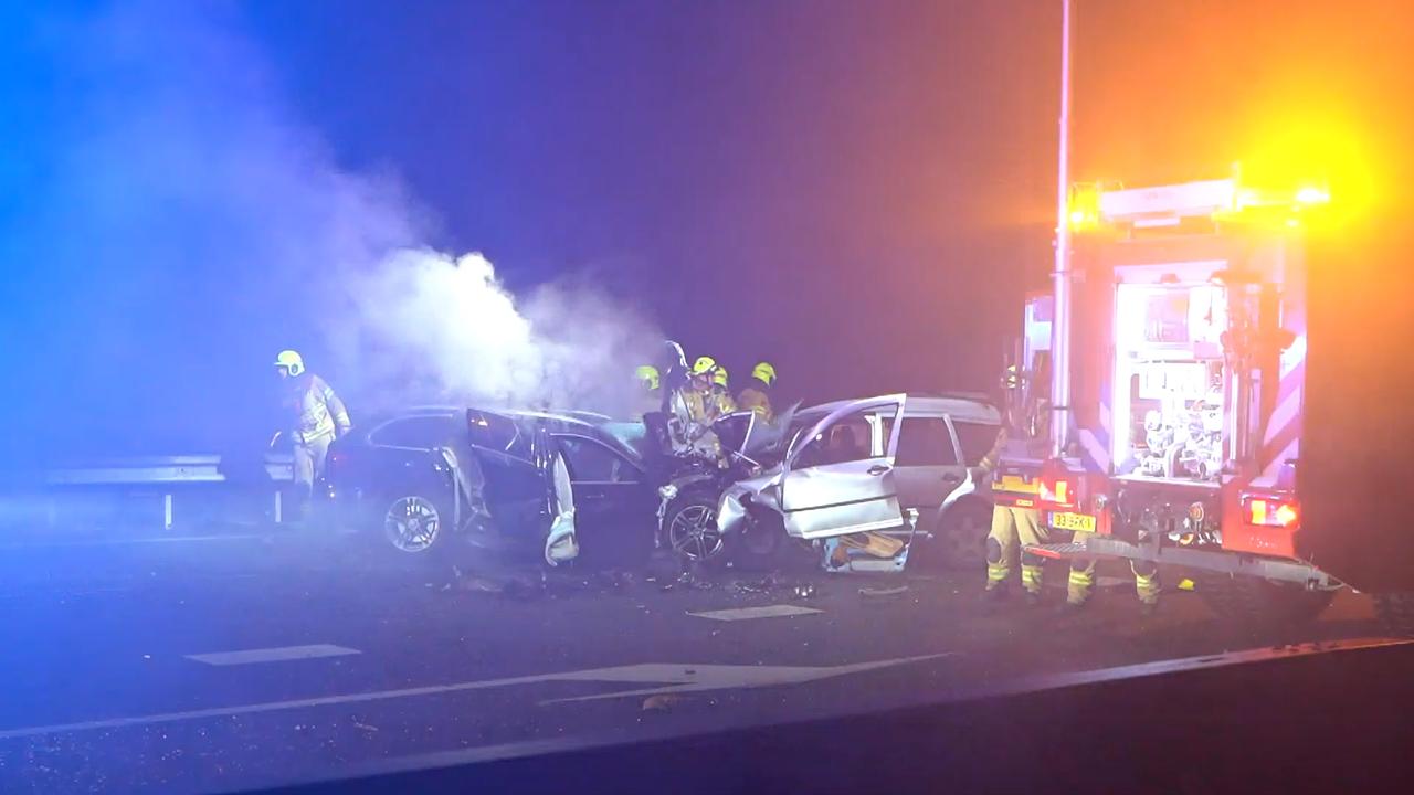 Drie doden bij ongeval met spookrijder op de A1, waaronder twee kinderen