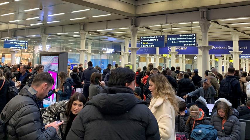 Eurostar-treinen naar en van Londen geannuleerd vanwege overstroming tunnel