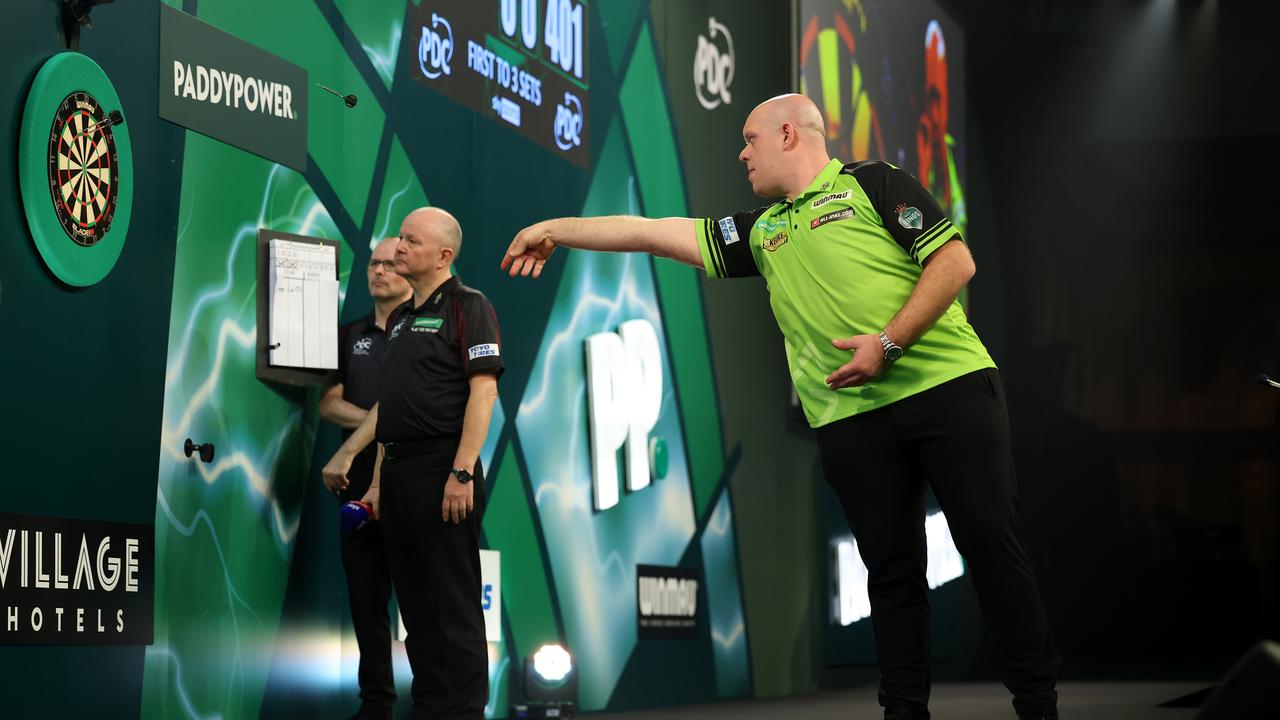 Michael van Gerwen kritisch ondanks winst: 'Verwachtte dat ik ruim 100 gemiddeld zou gooien'