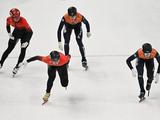 Nederlandse schaatser Jan Velzeboer wint goud op 500 meter tijdens de wereldbekerfinale in Peking, Poutsma pakt zilver