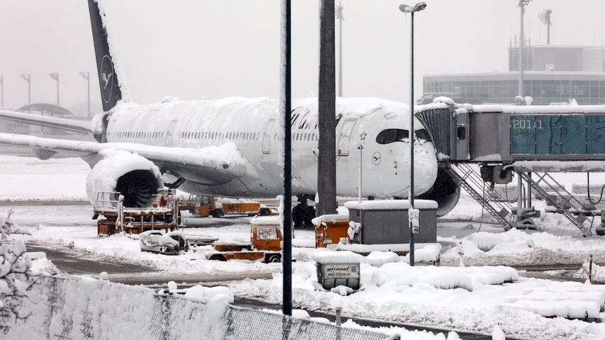 Passagiers gedurende dagen vastgehouden op luchthaven MÃ¼nchen vanwege veel sneeuwval