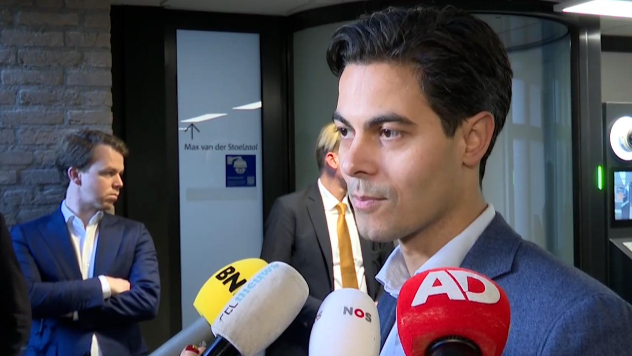 Plasterk voert gesprekken met fractieleiders om formatieproces op gang te brengen